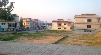 Kanal Plot Golden Investment Opportunity Available, Prime Location in DHA 9 PRISM Limited Plot