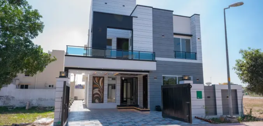 10.8 Marla Brand New Luxury House for Sale in Bahria Town Lahore – Sikandar Block