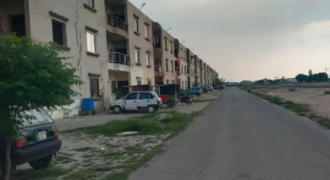 5 Marla 1st floor flat in P Block, Khayaban-e-Amin Lahore for Rs. 37 Lacs. 2 bedrooms, 1 bathroom