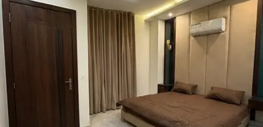 Ready-to-Move Studio Apartment for Sale in Bahria Town Lahore Asking Price: Rs. 45 Lacs