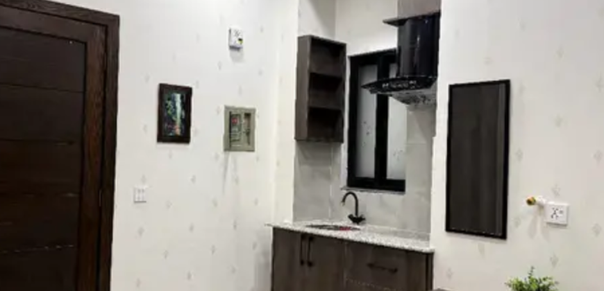 1-Bedroom Apartment for Sale in Bahria Town Sector C Lahore – Premium Demand PKR 55 Lacs
