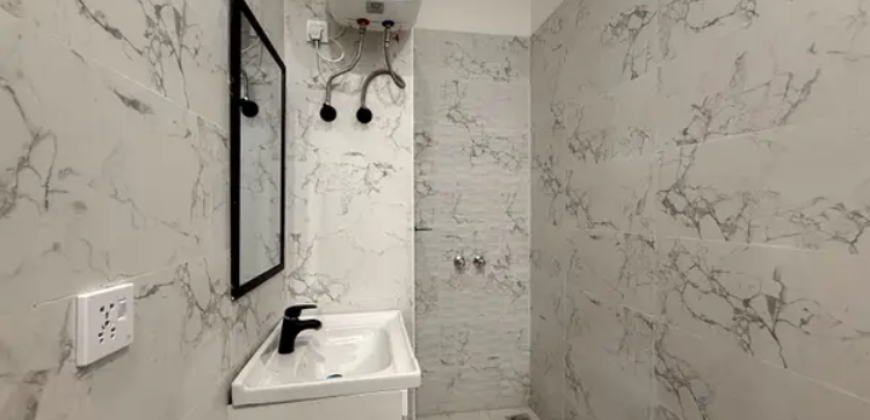1-Bedroom Apartment for Sale in Bahria Town Sector C Lahore – Premium Demand PKR 55 Lacs
