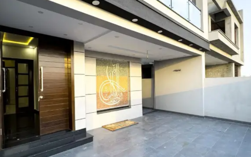 10 Marla Brand New 5 Bed House for Sale in Bahria Town Alamgir Block Extension