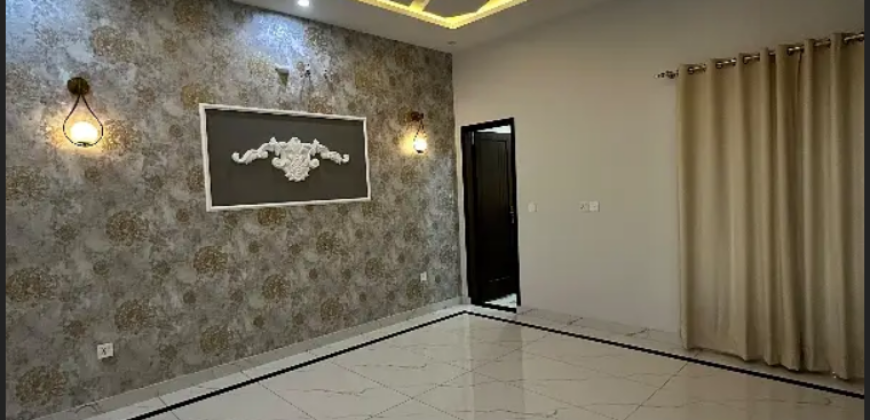 10 Marla Portion Available In Tulip Block Of Bahria Town Lahore