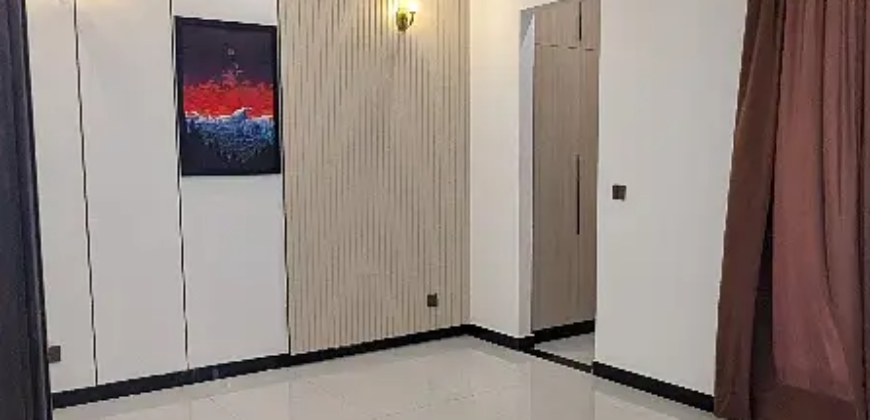 1 Kanal Luxury House Available For Rent Hot Location Bahria Town Sector C Lh