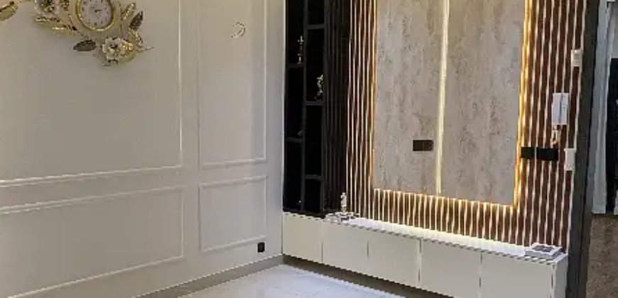 1 Kanal Luxury House Available For Rent Hot Location Bahria Town Sector C Lh
