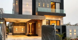 10 Marla Luxury Brand New House For Rent In Bahria Town Lhr
