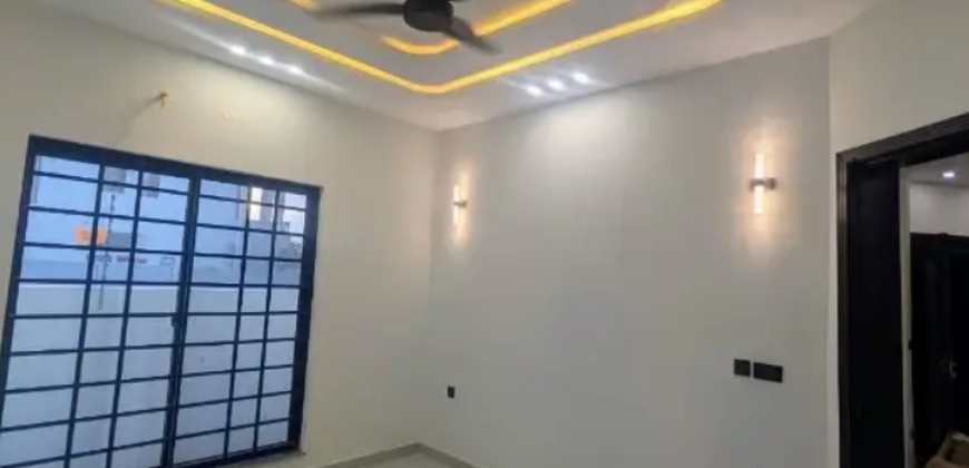 10 Marla Spanish Brand New House For Sale