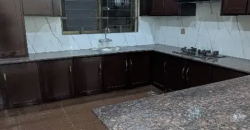 10 Marla Out Class Location Facing Park Semi Furnished House For Sale In Bahria Town Lhr
