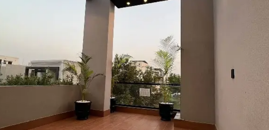 5 Marla Designer House For Sale Prime Location Sector E