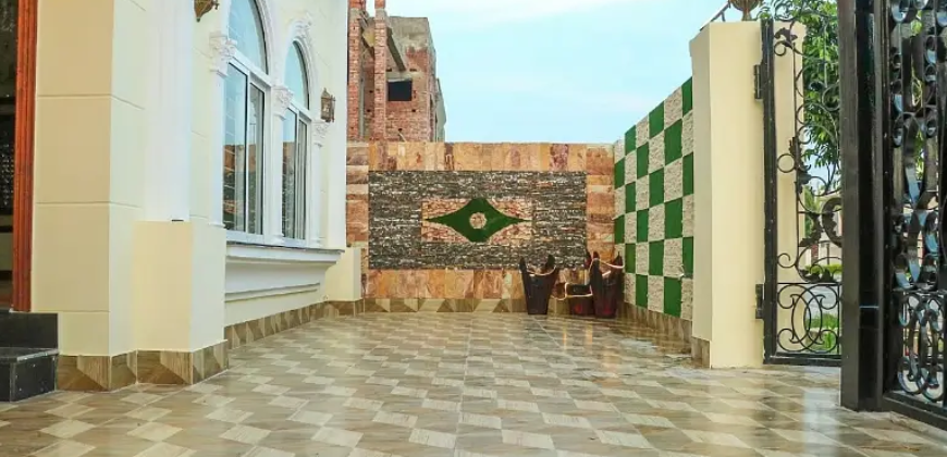 10 Marla Luxury Designer Brand New House For Sale In Sector E Bahria Town Lhr