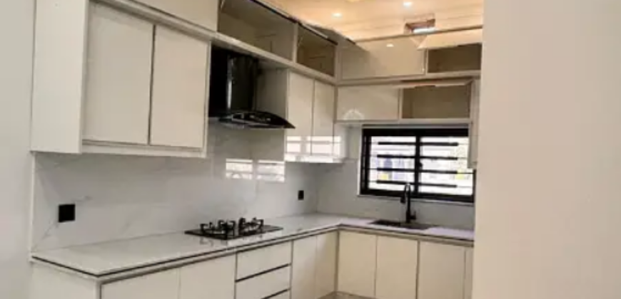 5 Marla Brand New House Are Available For Sale Park View Villas, Lahore