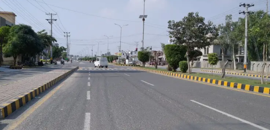 Ideal Location 10 Marla Plot for Sale in C Block, Central Park Lahore