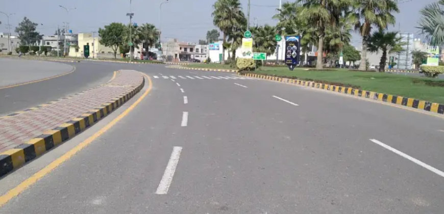 1 Kanal Plot For Sale In C Block, Central Park, Lahore