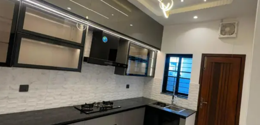 Brand New 5 Marla 2.5 Story House For Sale In A1 Block Central Park Lahore