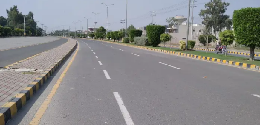 1 Kanal Plot For Sale In C Block, Central Park, Lahore