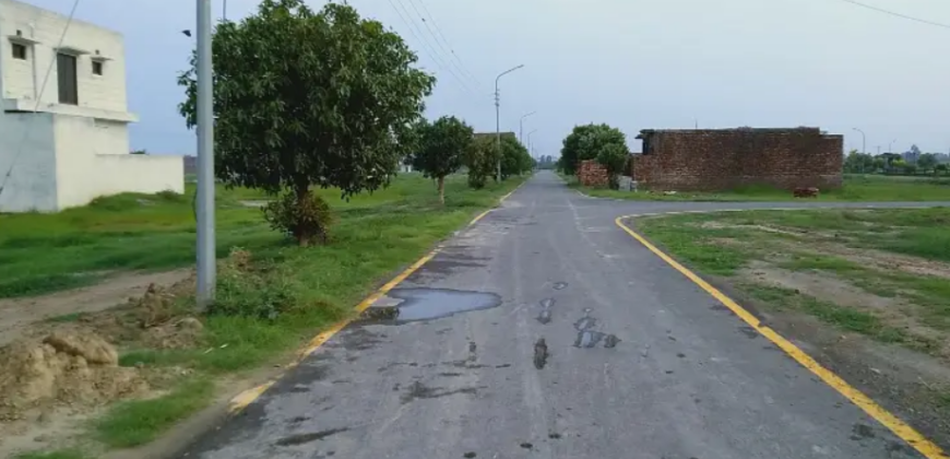 1 Kanal Plot For Sale In C Block, Central Park, Lahore