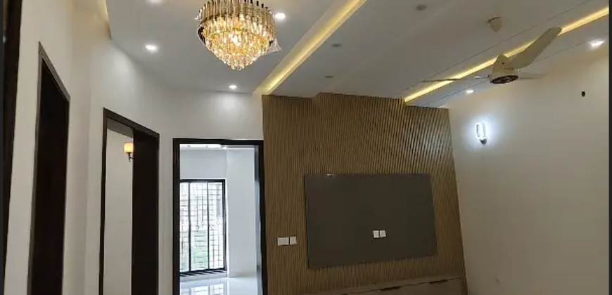 Beautiful New House For Sale LDA Avenue – Block J, Lahore
