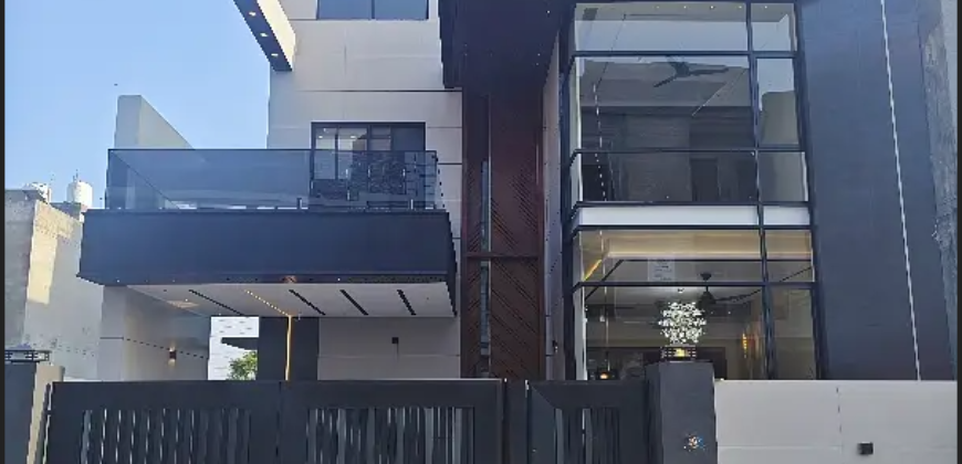 Lavish Living House for Sale LDA Avenue, Lahore