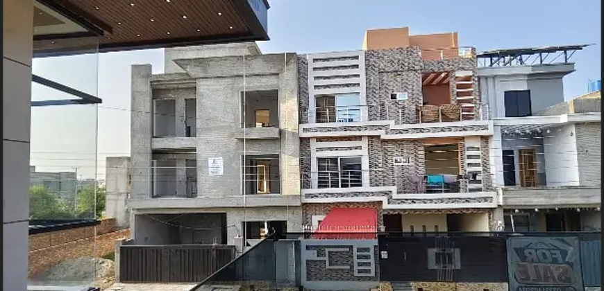 Lavish Living House for Sale LDA Avenue, Lahore