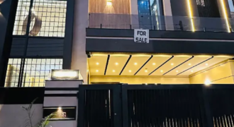 Rs 4.84 Crore 10 Marla Facing Park House For Sale