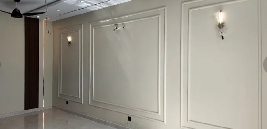 Rs 2.80 Crore Prime Location House For sale In DHA Phase 8 – Block Z6 Lahore